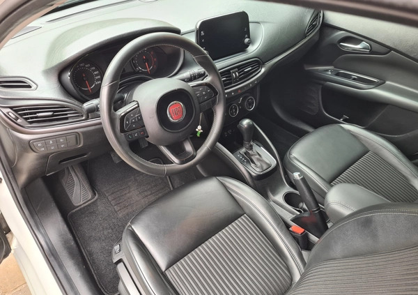 Fiat Tipo cena 41000 przebieg: 181000, rok produkcji 2018 z Dąbie małe 46